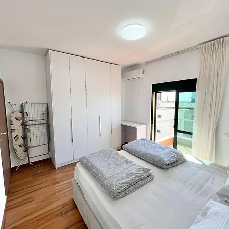 Azulejo By Adriatic Living *